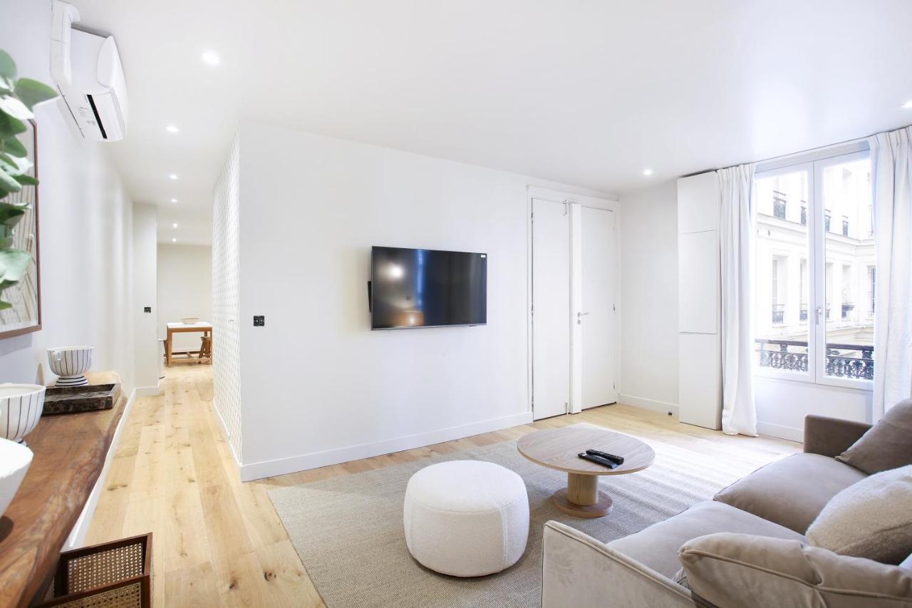 Residence In The Center Of Paris By Studio Prestige Екстериор снимка