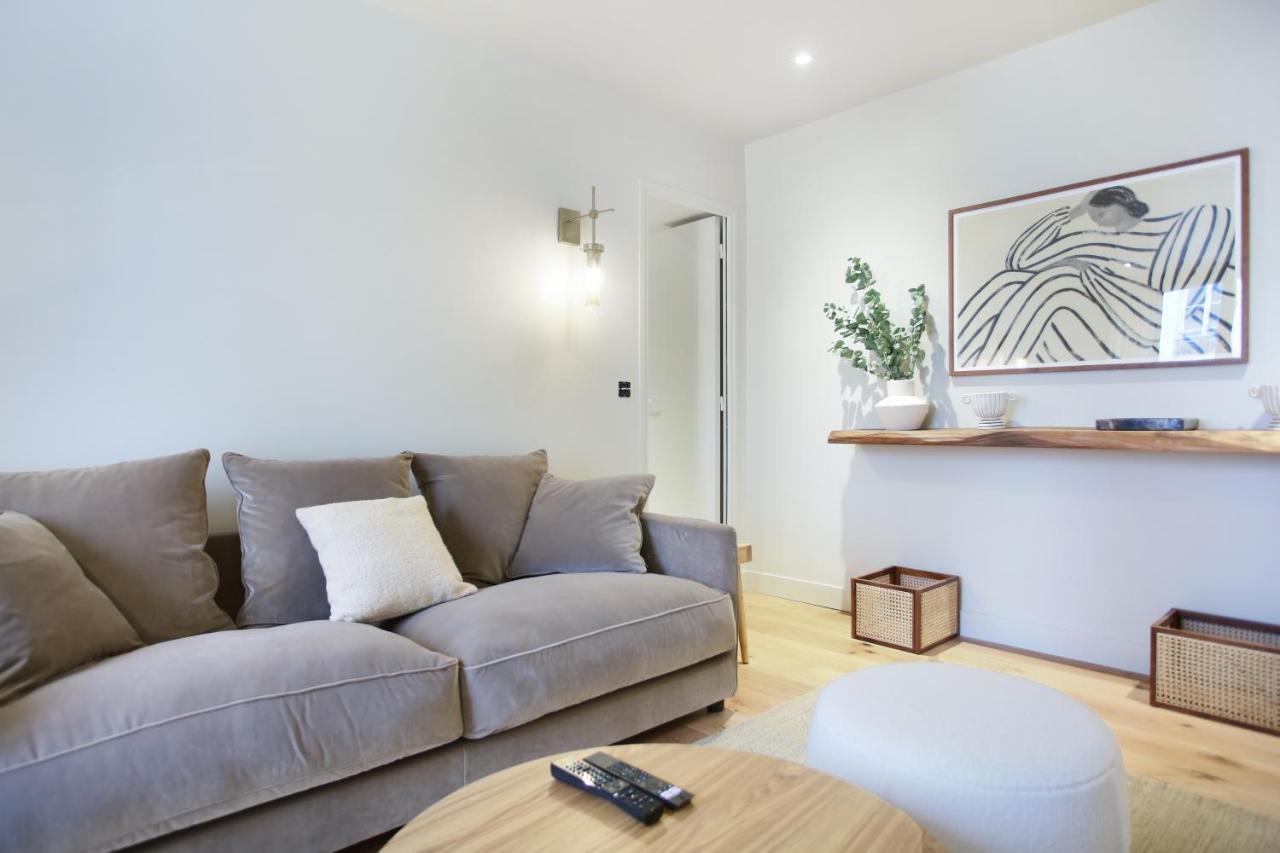 Residence In The Center Of Paris By Studio Prestige Екстериор снимка