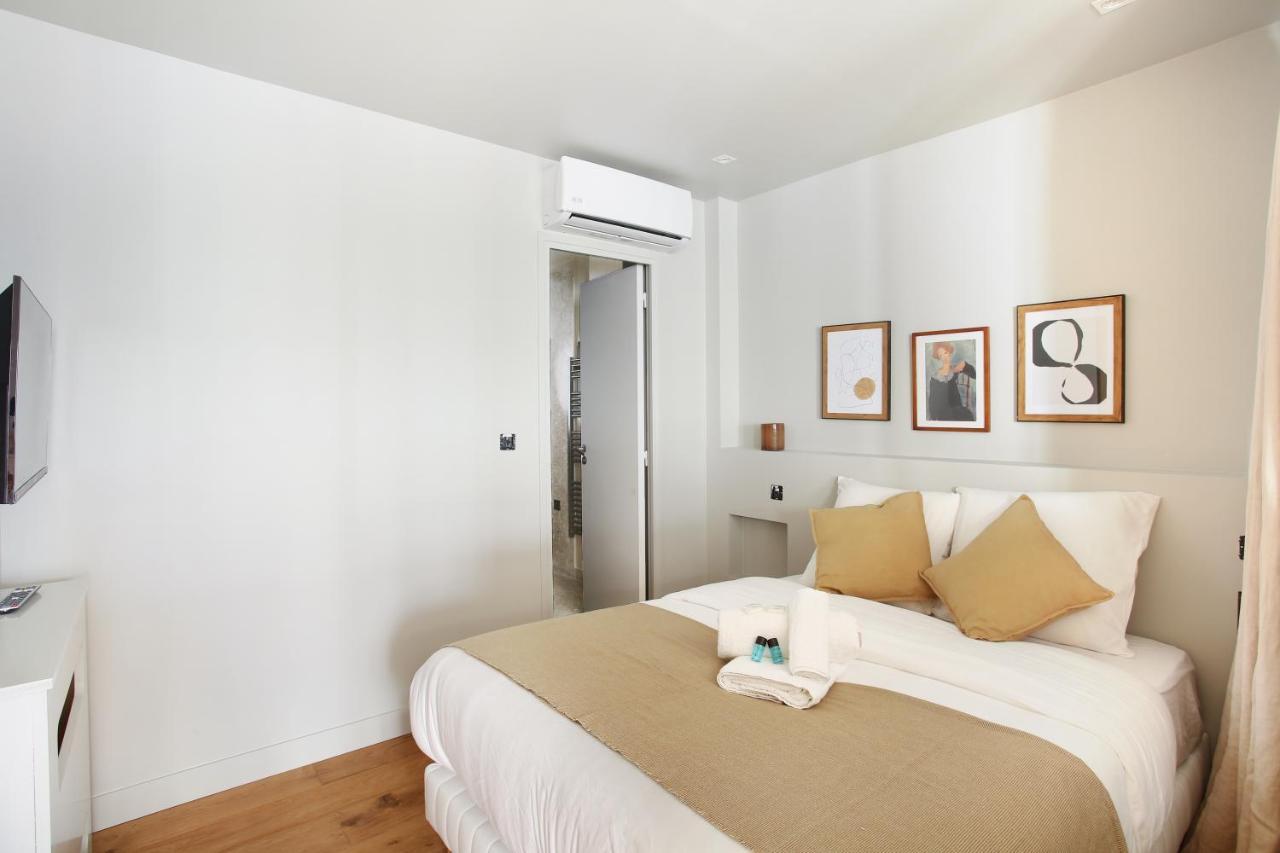 Residence In The Center Of Paris By Studio Prestige Екстериор снимка