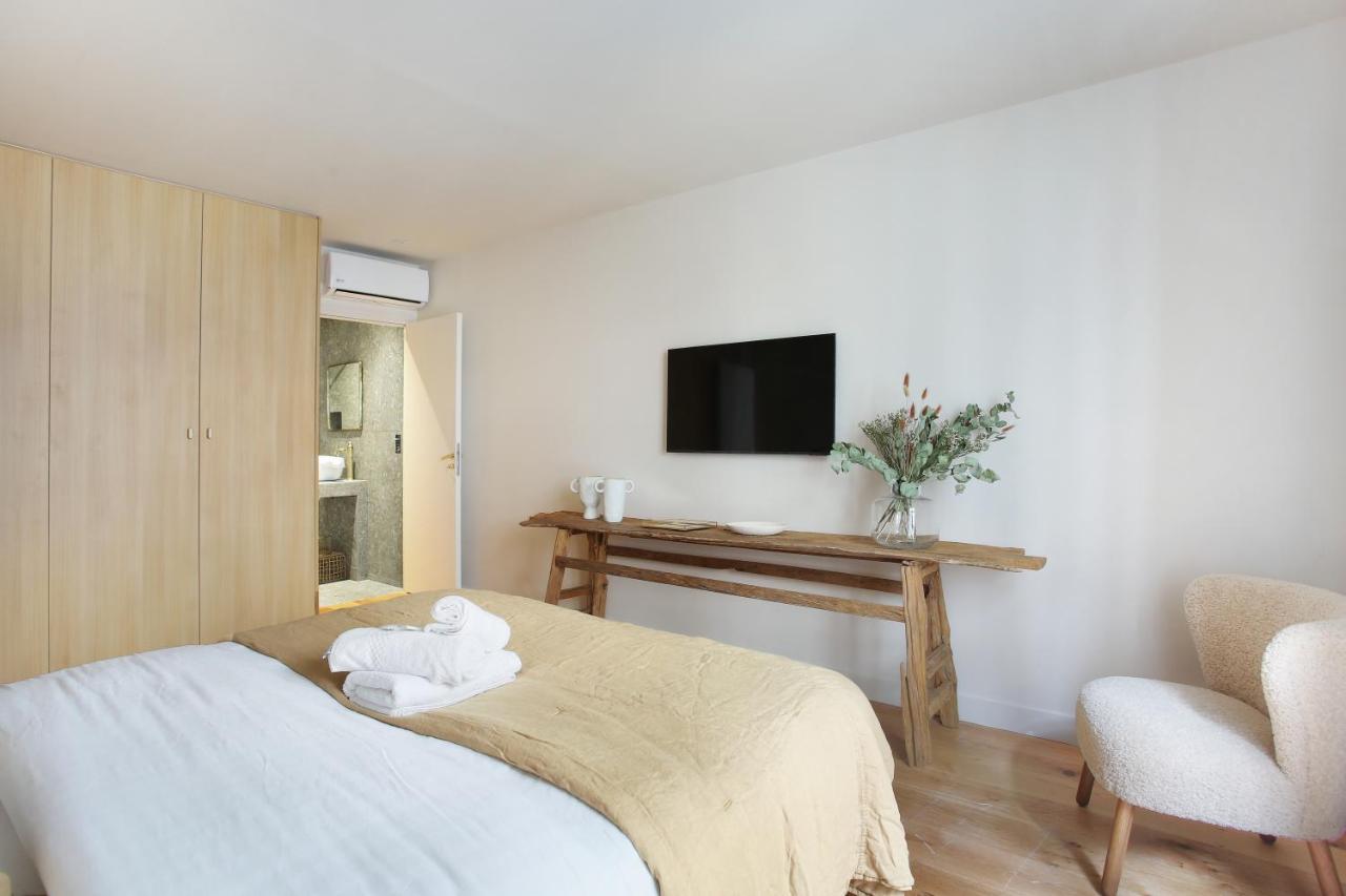 Residence In The Center Of Paris By Studio Prestige Екстериор снимка