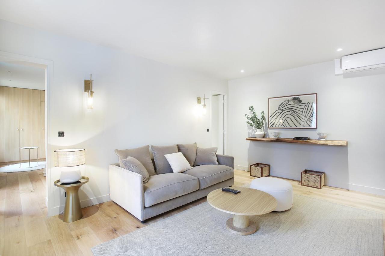 Residence In The Center Of Paris By Studio Prestige Екстериор снимка