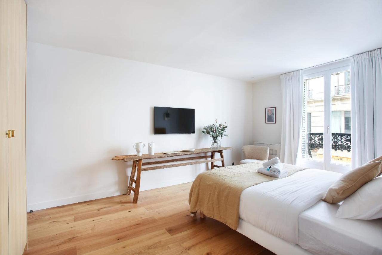 Residence In The Center Of Paris By Studio Prestige Екстериор снимка